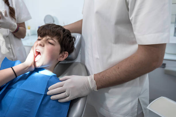 Best Emergency Tooth Extraction  in St Paul, VA